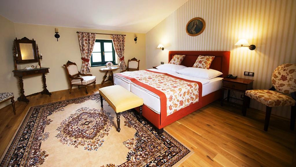 Boutique Pri Mlyne Szálloda Lozornó